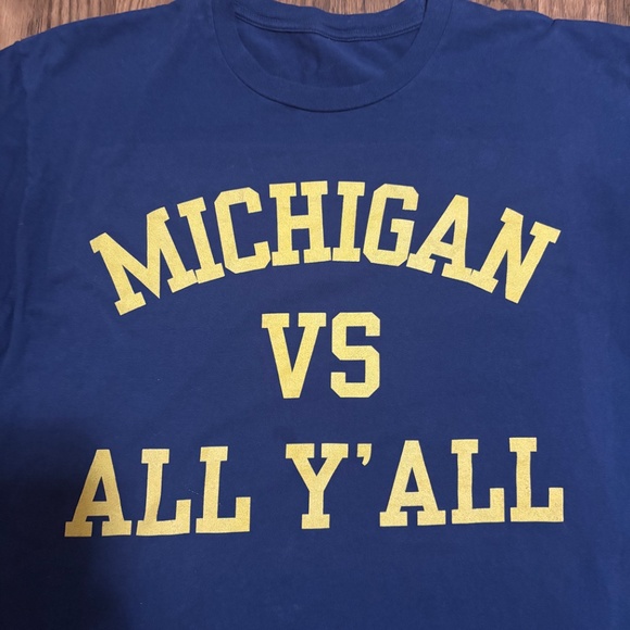 Michigan VS All Y’ all *Mens Tee * Size Large. - Picture 3 of 7